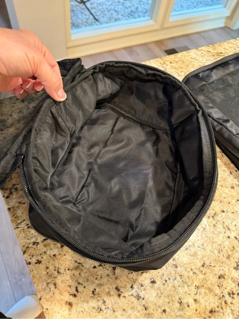 aerotrunk black packing
